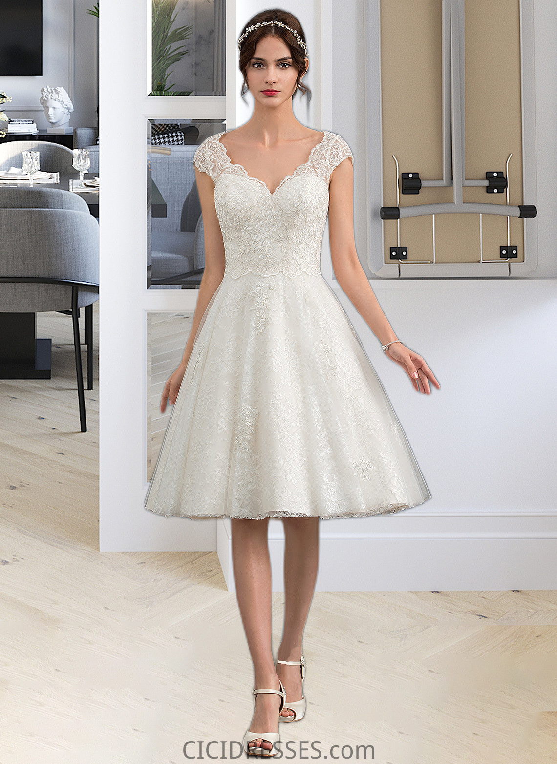 Siena A-Line V-neck Knee-Length Tulle Lace Wedding Dress CIC8P0013700