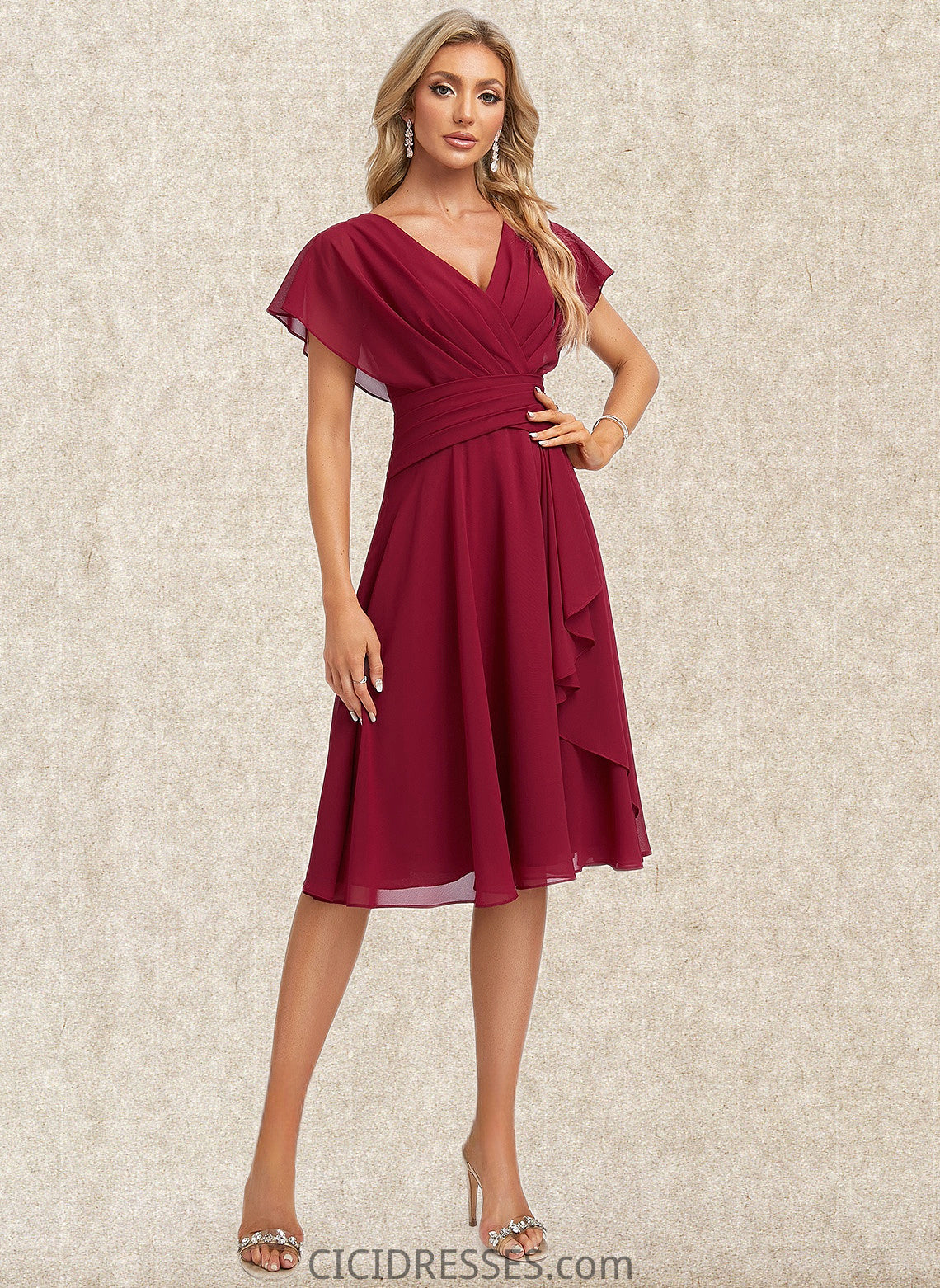 Diamond A-line V-Neck Knee-Length Chiffon Homecoming Dress With Ruffle CIC8P0025716