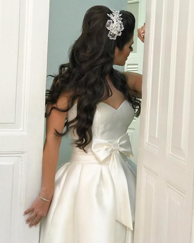 Classic A Line Sweetheart Satin Bowknot Backless Wedding Dresses 2024