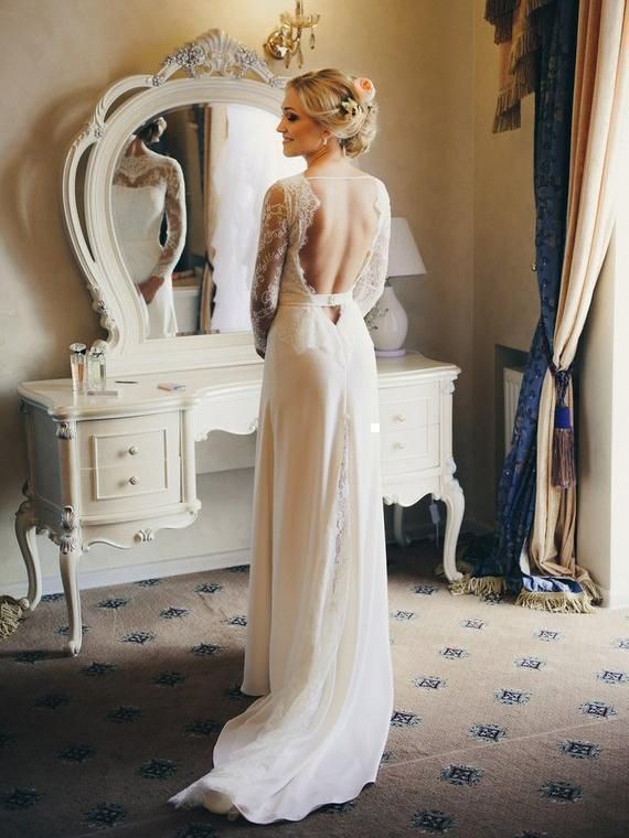 2024 Princess A-Line Wedding Dresses Long Sleeves Backless Lace Long Beach Bridal Gowns