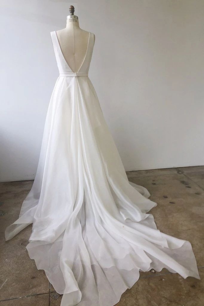 V Neck Organza 2024 A Line Backless Wedding Dresses