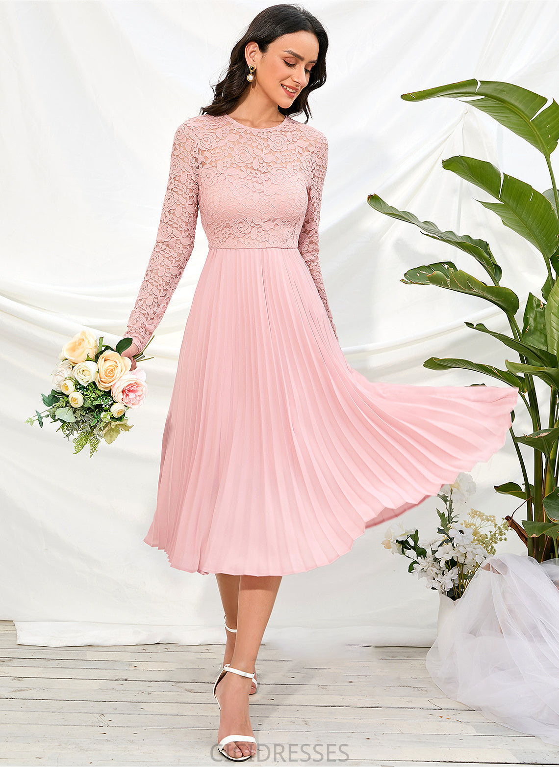 Sleeves A-Line Knee-Length Fabric Length Lace Sleeve Straps Silhouette Adalynn Empire Waist Sleeveless Bridesmaid Dresses