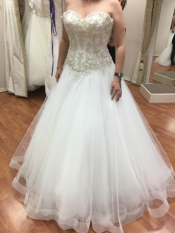 2024 Sweetheart Beaded A-line Wedding Dresses