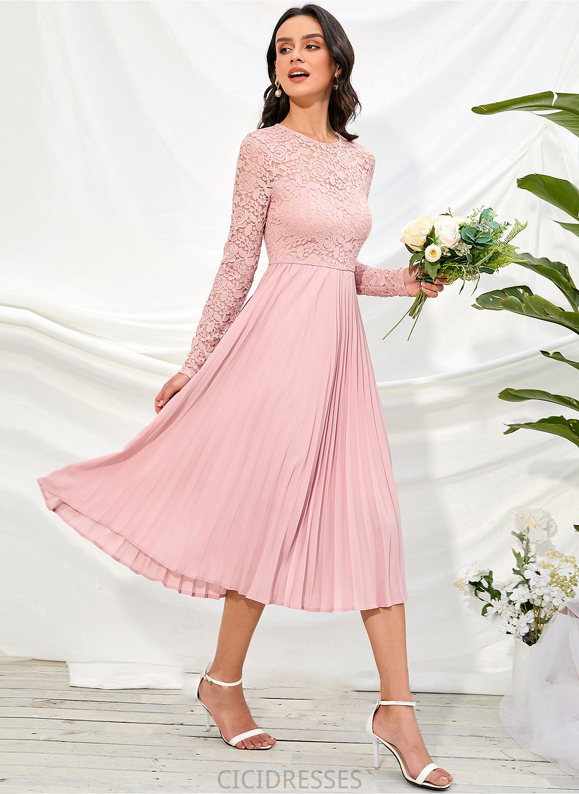 Sleeves A-Line Knee-Length Fabric Length Lace Sleeve Straps Silhouette Adalynn Empire Waist Sleeveless Bridesmaid Dresses