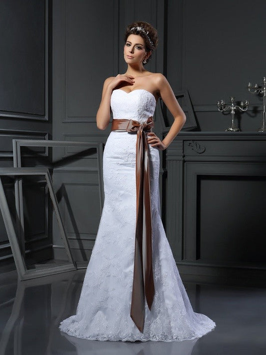 Sheath/Column Sweetheart Applique Sleeveless Long Net Wedding Dresses CICIP0006778