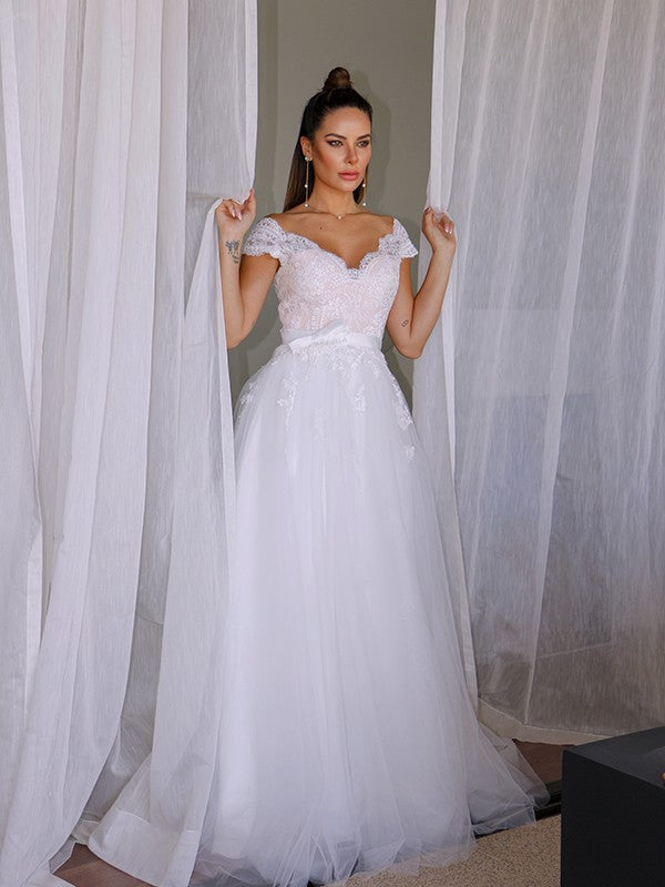 A-Line/Princess Tulle V-neck Sleeveless Lace Floor-Length Wedding Dresses CICIP0006410