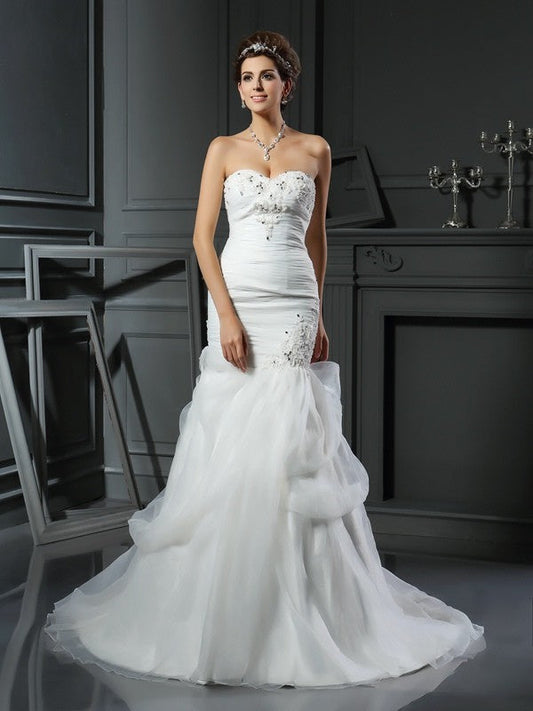 Trumpet/Mermaid Sweetheart Beading Sleeveless Long Net Wedding Dresses CICIP0006885