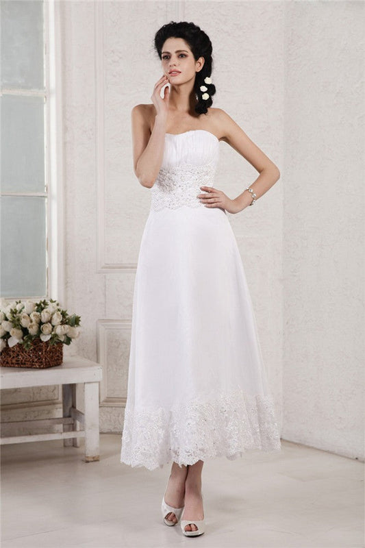 A-Line/Princess Strapless Sleeveless Pleats Applique Beading Short Chiffon Wedding Dresses CICIP0006905