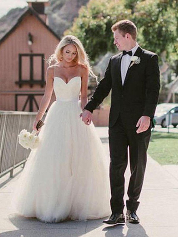 Ball Gown Sweetheart Sweep/Brush Train Sleeveless Tulle Wedding Dresses CICIP0006037