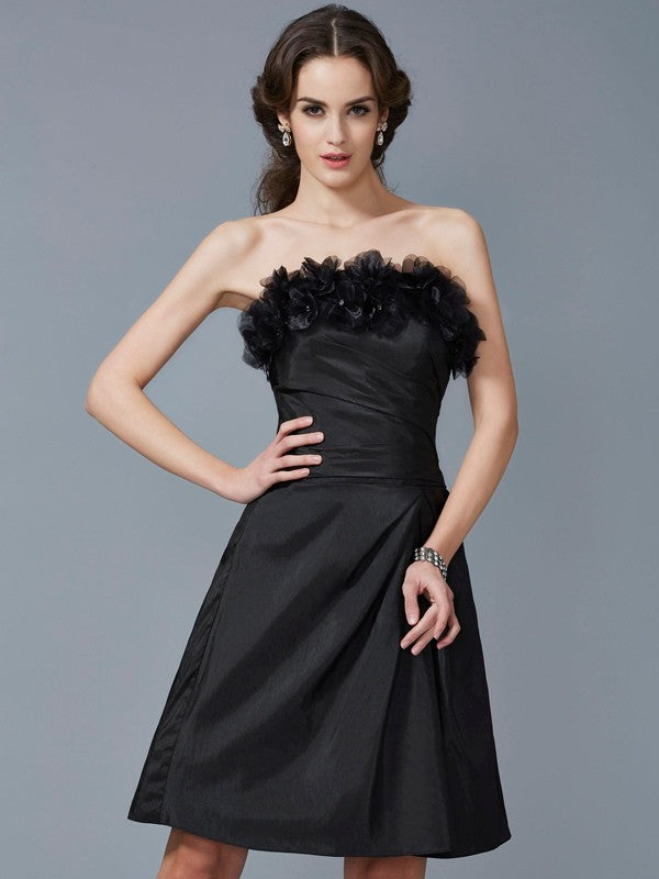 Sheath/Column Strapless Sleeveless Hand-Made Flower Short Taffeta Bridesmaid Dresses CICIP0005868