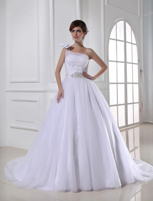 Ball Gown Beading One-shoulder Sleeveless Satin Tulle Wedding Dresses CICIP0006941