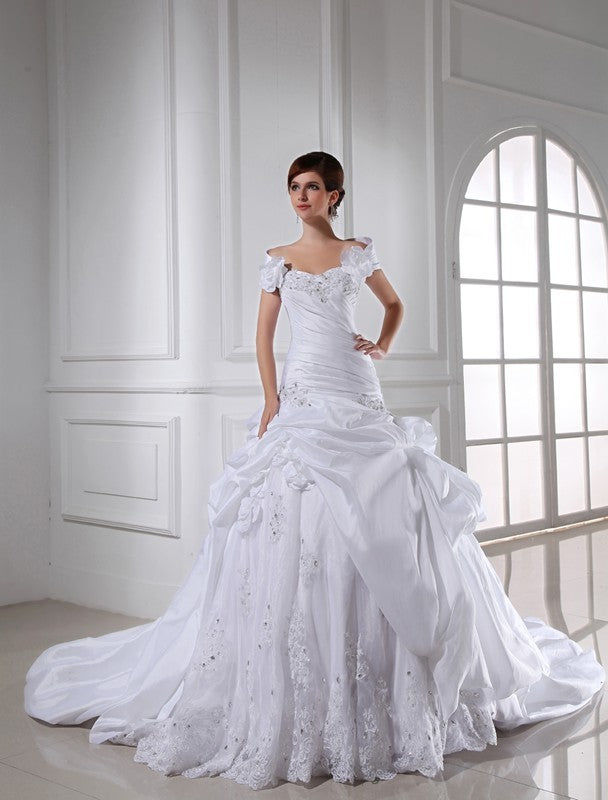 Beading Sweetheart Sleeveless Long Taffeta Wedding Dresses CICIP0006884