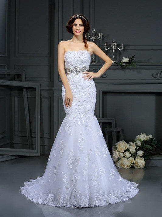 Trumpet/Mermaid Strapless Beading Sleeveless Long Lace Wedding Dresses CICIP0006563