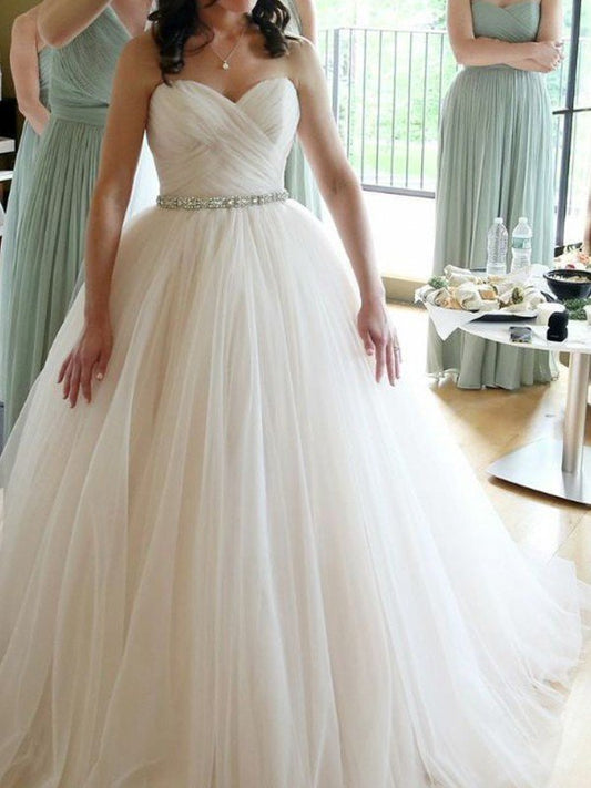 Ball Gown Sweetheart Sleeveless Floor-Length Beading Tulle Wedding Dresses CICIP0006633