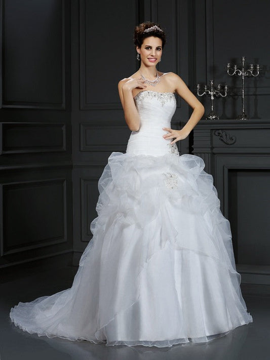 Ball Gown Strapless Beading Sleeveless Long Organza Wedding Dresses CICIP0006932