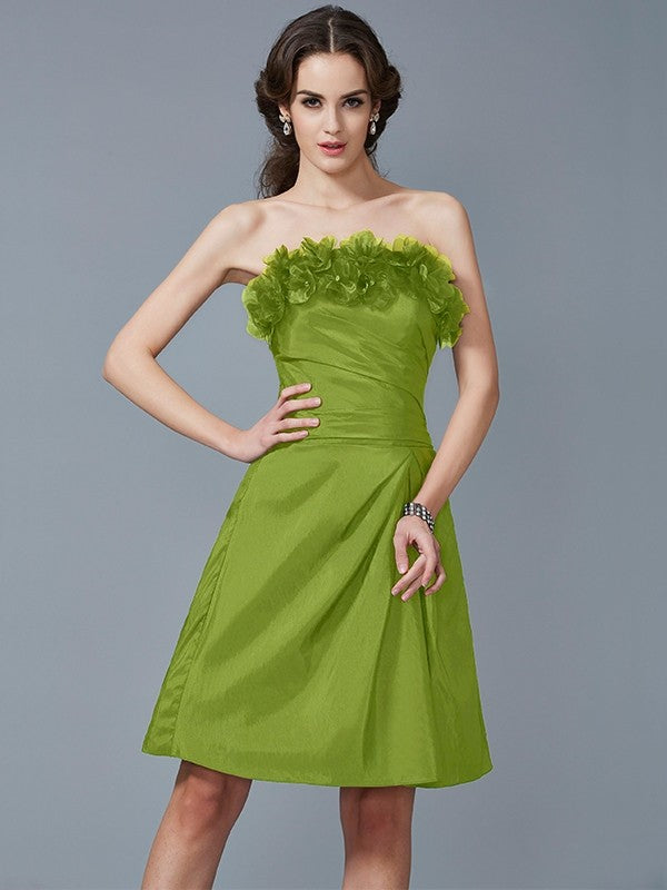 Sheath/Column Strapless Sleeveless Hand-Made Flower Short Taffeta Bridesmaid Dresses CICIP0005868