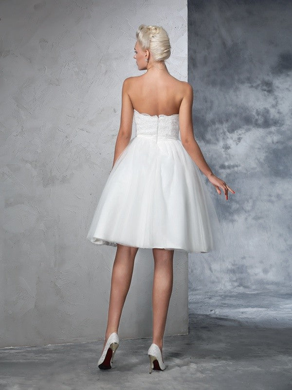 A-Line/Princess Sweetheart Hand-made Flower Sleeveless Short Net Wedding Dresses CICIP0006693