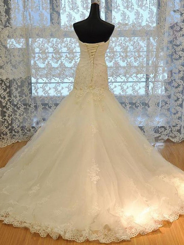 Trumpet/Mermaid Sweetheart Tulle Applique Sleeveless Court Train Wedding Dresses CICIP0006373