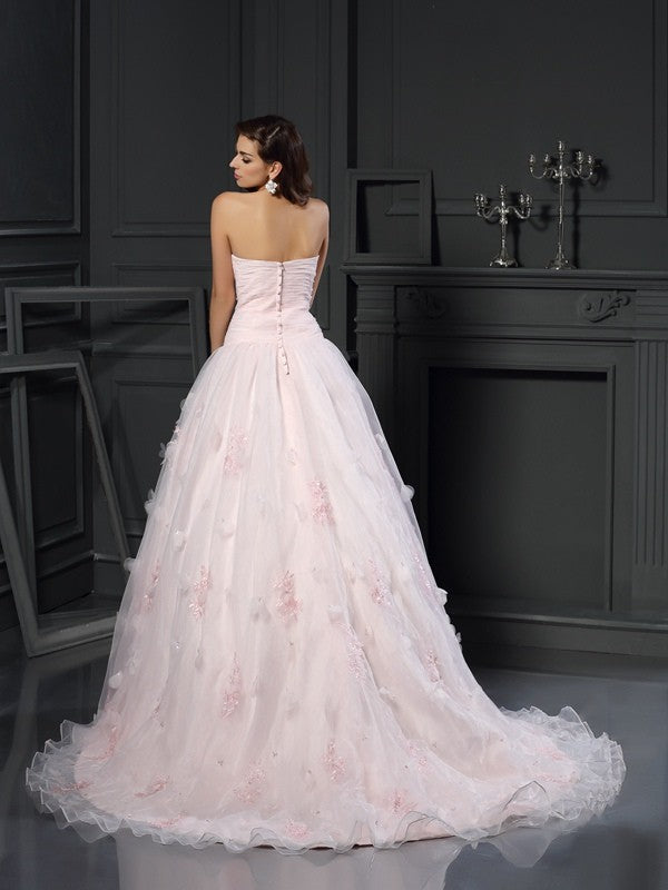 Ball Gown Sweetheart Ruffles Sleeveless Long Organza Wedding Dresses CICIP0006473