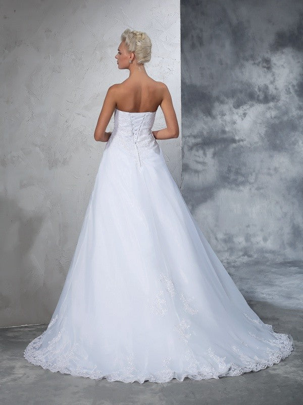 Ball Gown Strapless Applique Sleeveless Long Net Wedding Dresses CICIP0006792