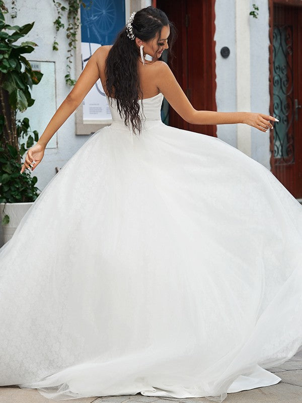 A-Line/Princess Lace Ruffles Sweetheart Sleeveless Sweep/Brush Train Wedding Dresses CICIP0006517