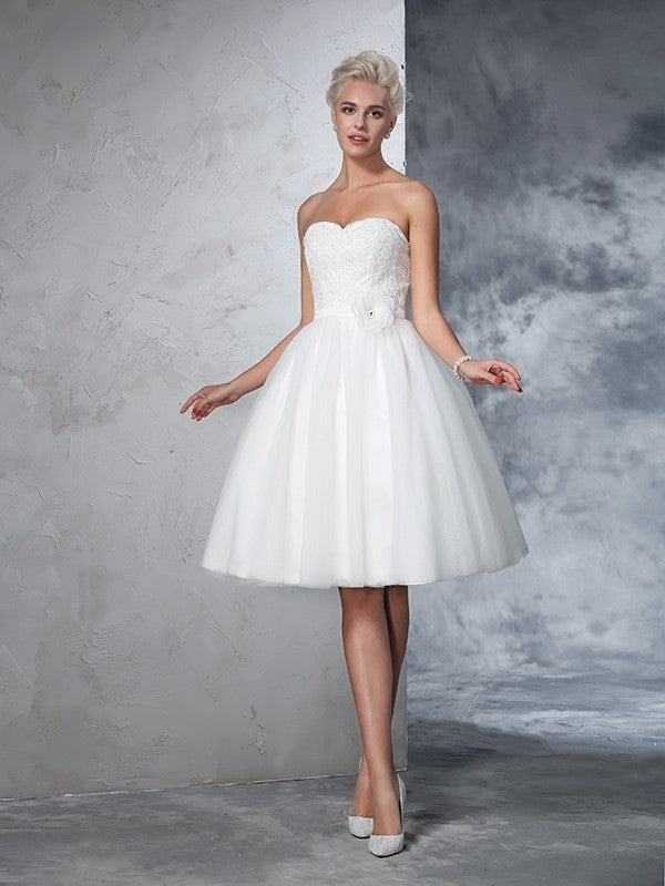 A-Line/Princess Sweetheart Hand-made Flower Sleeveless Short Net Wedding Dresses CICIP0006693