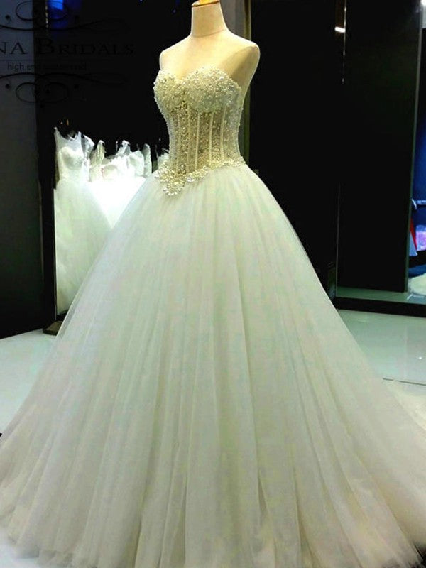 Ball Gown Sweetheart Tulle Beading Court Train Sleeveless Wedding Dresses CICIP0006514