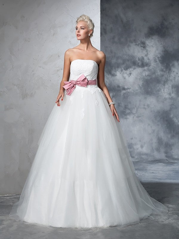 Ball Gown Strapless Bowknot Sleeveless Long Net Wedding Dresses CICIP0006859