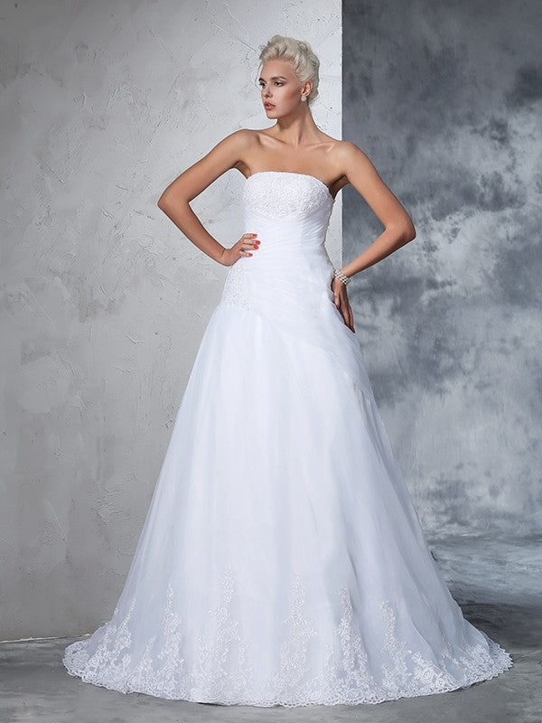 Ball Gown Strapless Applique Sleeveless Long Net Wedding Dresses CICIP0006792