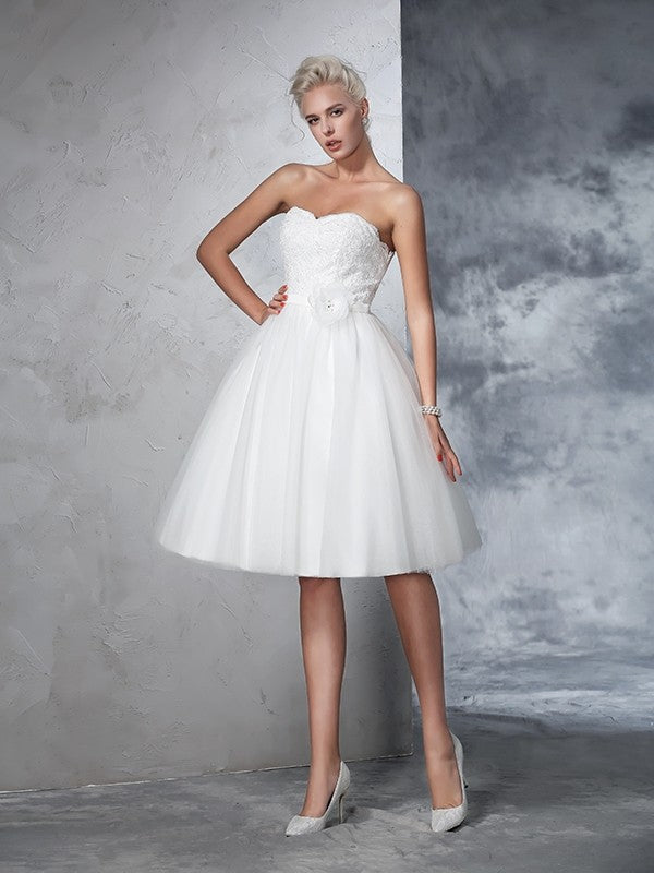 A-Line/Princess Sweetheart Hand-made Flower Sleeveless Short Net Wedding Dresses CICIP0006693