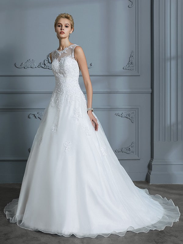 Ball Gown Scoop Sleeveless Organza Court Train Applique Wedding Dresses CICIP0006427