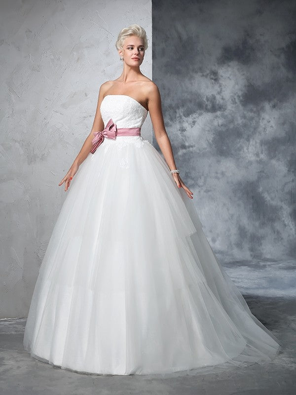 Ball Gown Strapless Bowknot Sleeveless Long Net Wedding Dresses CICIP0006859