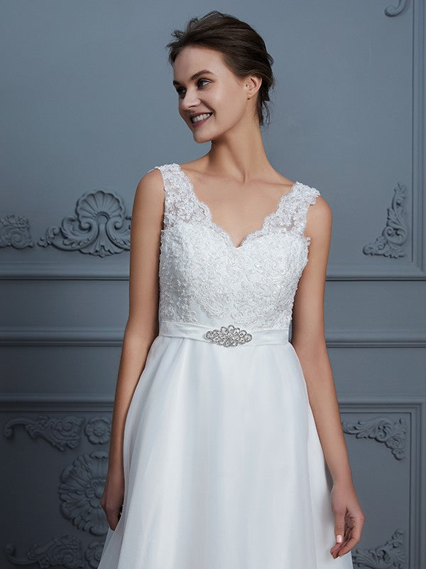 A-Line/Princess V-neck Sleeveless Floor-Length Lace Chiffon Wedding Dresses CICIP0006395