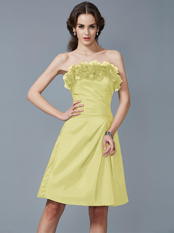 Sheath/Column Strapless Sleeveless Hand-Made Flower Short Taffeta Bridesmaid Dresses CICIP0005868