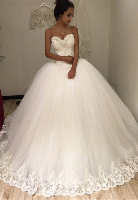 2024 Gorgeous Sweetheart Tulle With Lace Trim Ball Gown Wedding Dresses